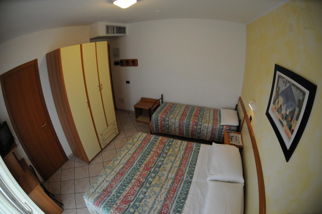 Hotel Villa Boschetti San Mauro Mare 객실 사진