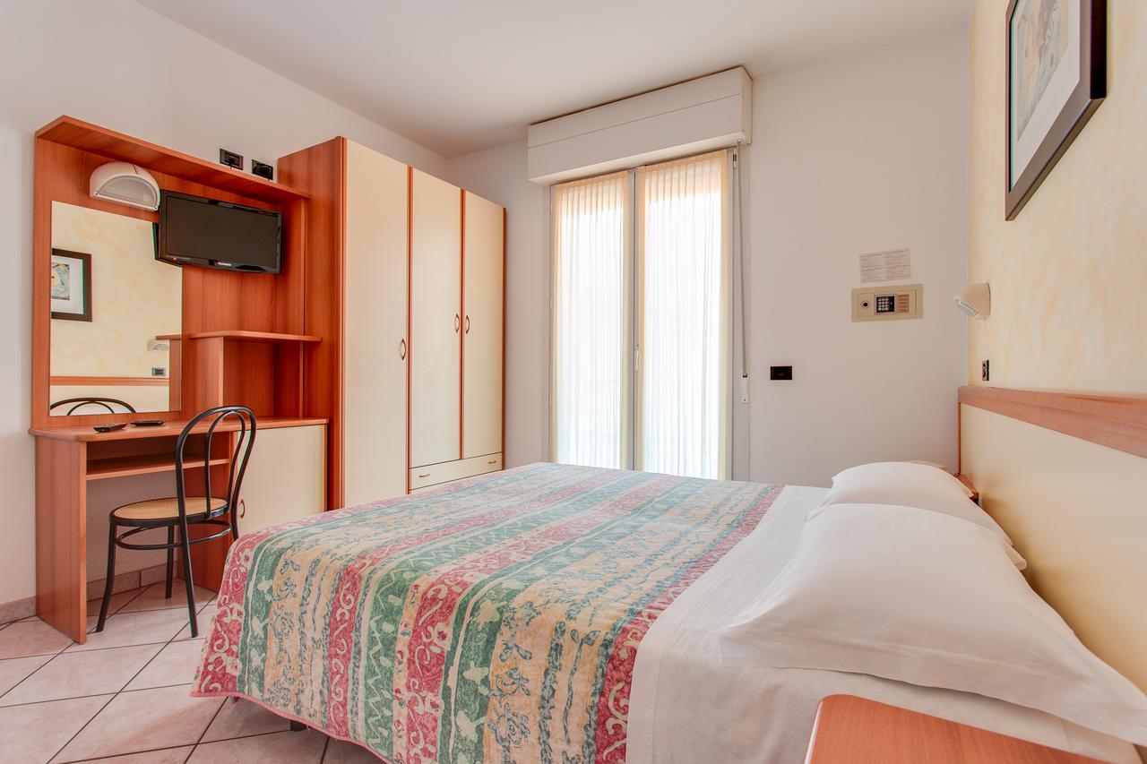 Hotel Villa Boschetti San Mauro Mare 외부 사진